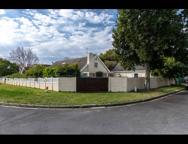 5 BEDROOM FREEHOLD RENTED IN TOKAI